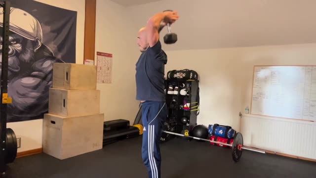 Overhead tricep extension