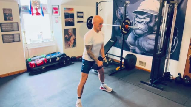 Dumbbell sumo deadlift