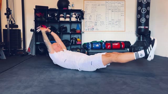 Hollow body hold