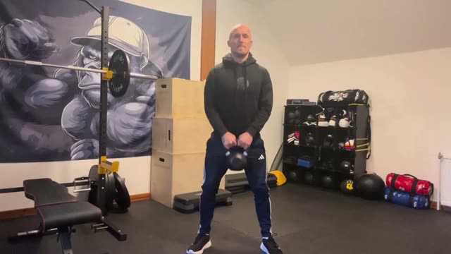 Kettlebell Romanian deadlift