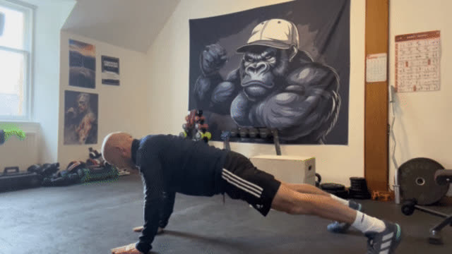 Slow tempo push-ups
