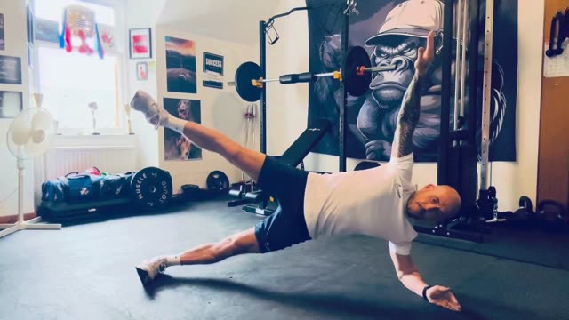 Star side plank