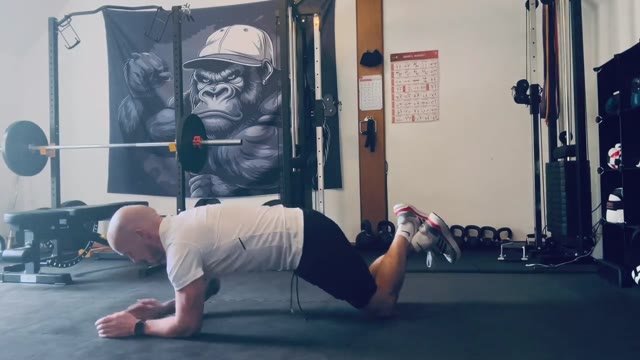 Up-down plank on knees